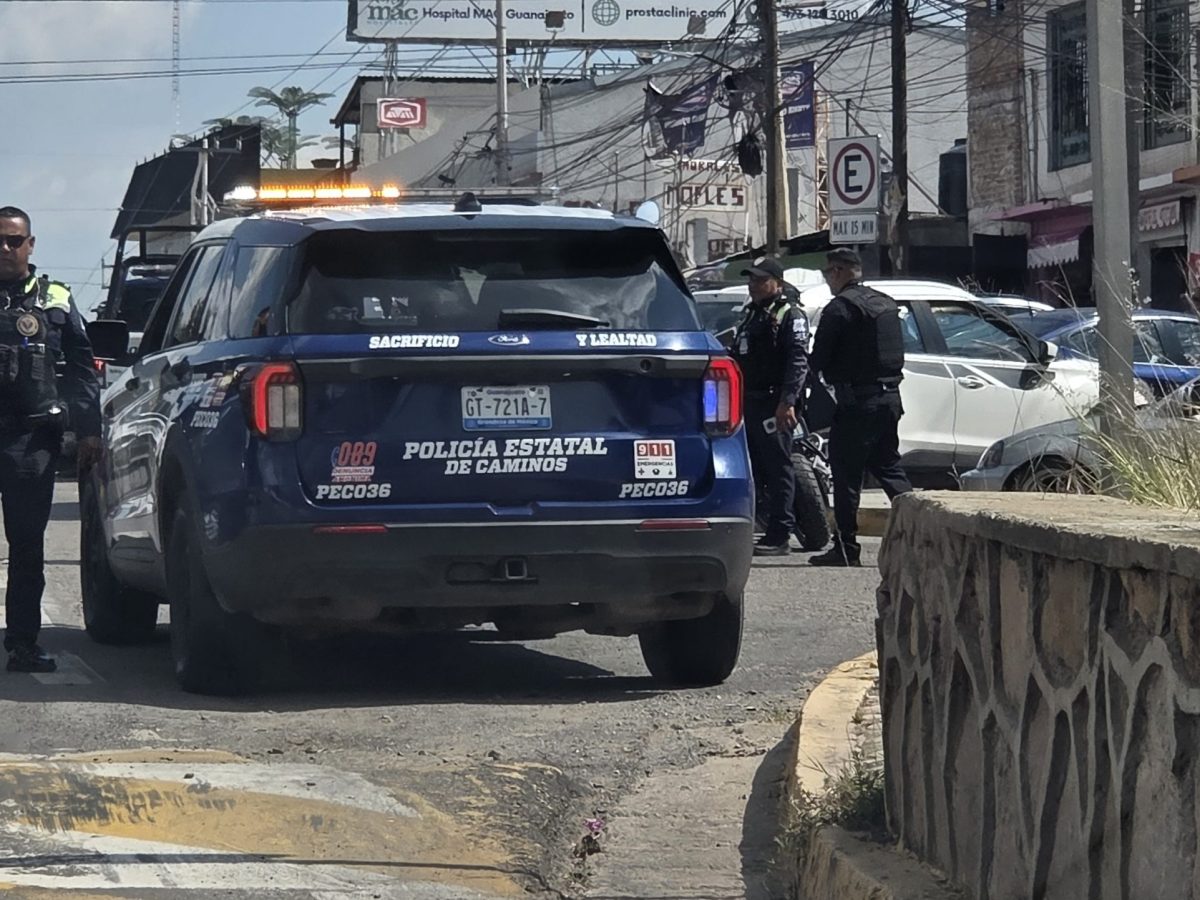 Atropellan a FSPE en Guanajuato capital; accidente causa caos vial