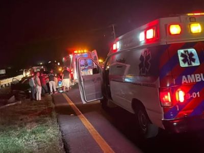Choque en carretera Pénjamo–La Piedad deja tres heridos graves en El Mármol