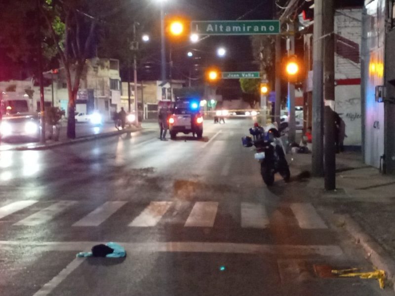 Ataque en San Juan de Dios: Hieren a dos motociclistas en bulevar Mariano Escobedo