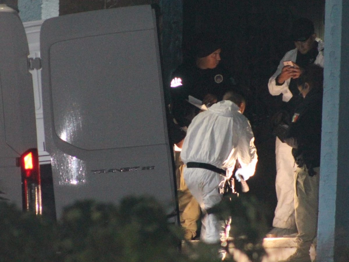 Matan a comerciante y rescatan a dos en León; indagan posible extorsión