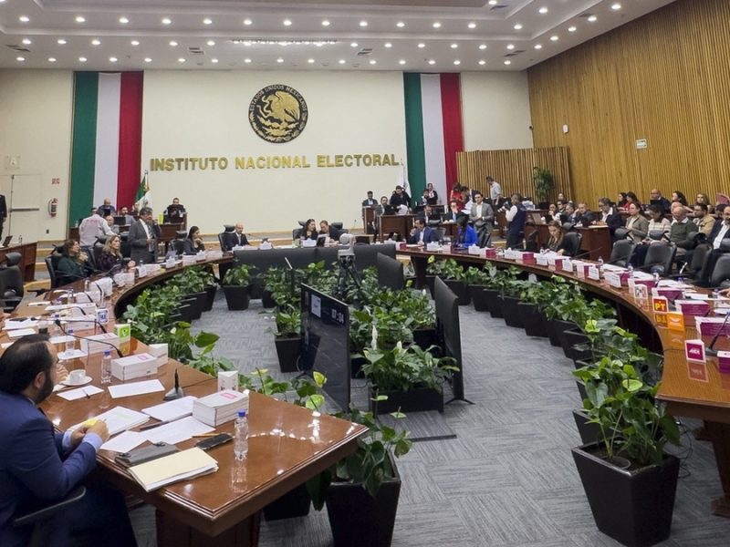 Instala INE comisión de revisión antinarco de candidatos; solo será mediador