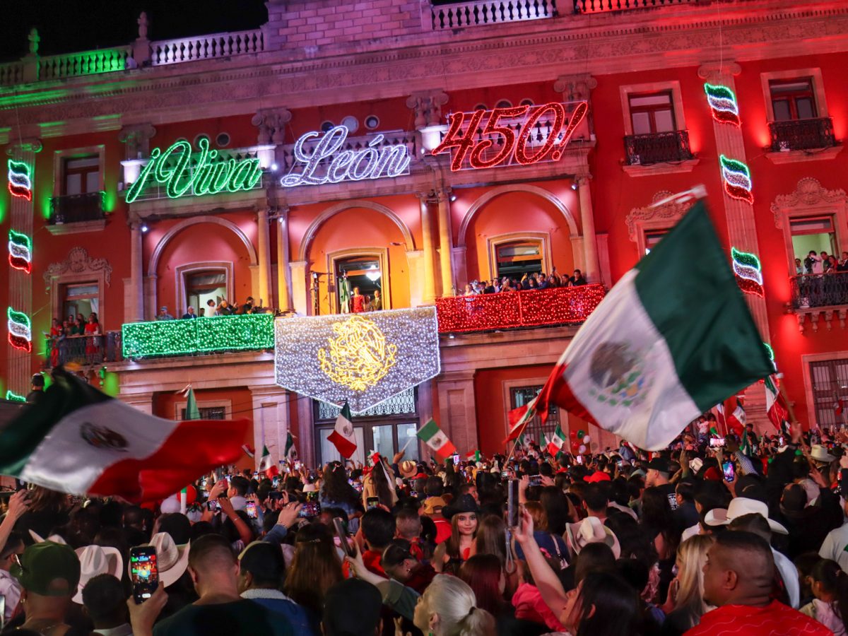 Guanajuato celebra el Grito de Independencia con plazas llenas, colores y festejo