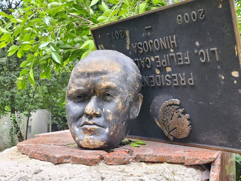 “Él no merece un monumento”