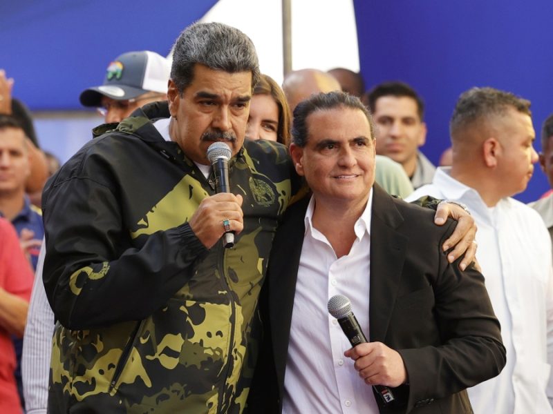 Exministro de economía de Maduro se declara culpable de lavado de dinero en EU