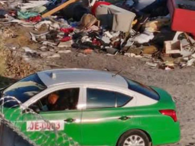 Hallan cadáver dentro de un taxi de Jerécuaro en límites con Apaseo el Grande