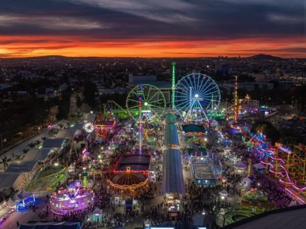Gobierno de Guanajuato contratará y producirá conciertos de la Feria de León 2027