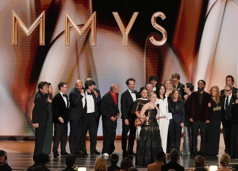 Ganadores Premios Emmy 2026 widows bay