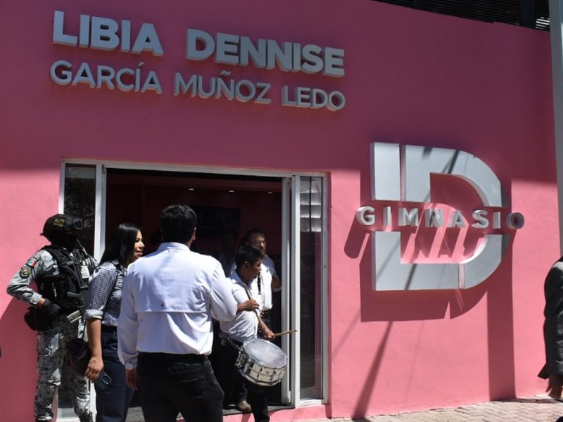 Abren gimnasio para mujeres en Moroleón tras dos años y con doble del costo original