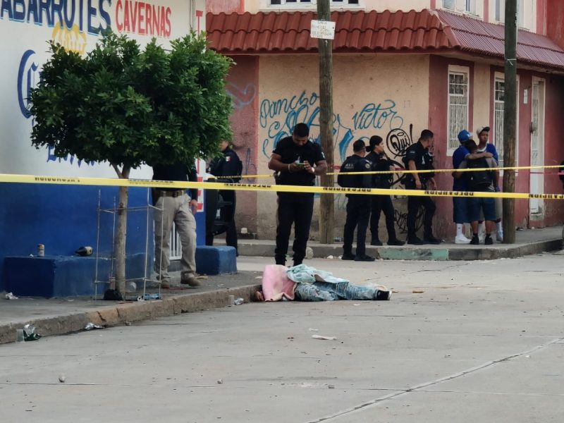 Brutal riña en Silao: Acorralan a “El Cabe”, lo machetean y lo asesinan a balazos
