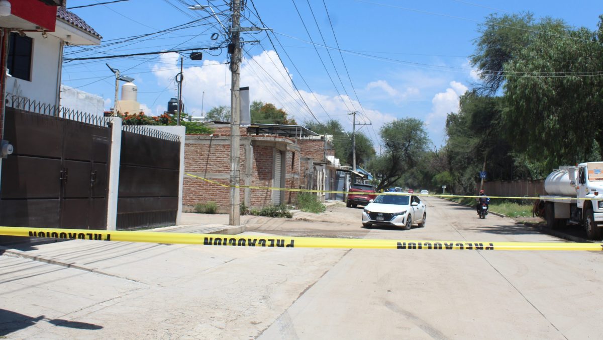 Balean a hombre de 58 años en Fracciones de San Carlos; familiares lo llevan al hospital