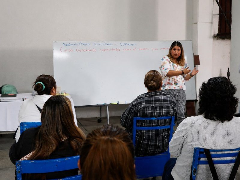 Lanza Volkswagen programa para apoyar negocios de víctimas de violencia
