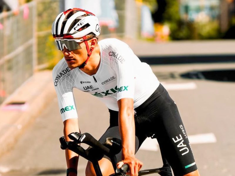Isaac del Toro firma el Top 6 mundial en una jornada histórica para el ciclismo mexicano