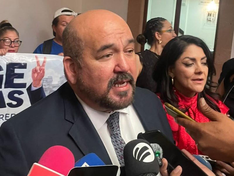 Descarta Jorge Espadas que designación como defensor de la Patria lo candidatee