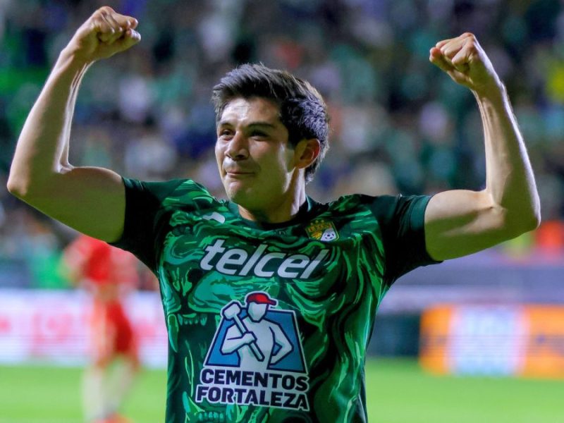 ¡‘Platanazo’! Con gol al ´90+9, León vence a Juárez en el Nou Camp