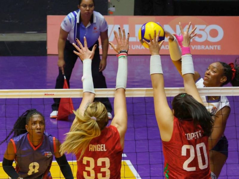 México vence a Cuba y avanza perfecto a semifinales de la Copa Panamericana de Voleibol en León