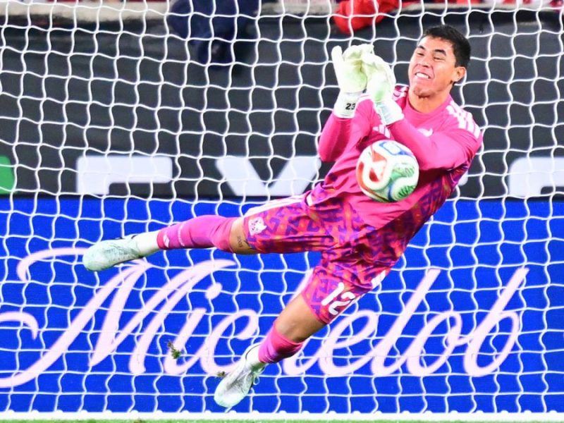 ¡Orgullo leonés! Óscar García hace historia con la Selección Mexicana 50 años después