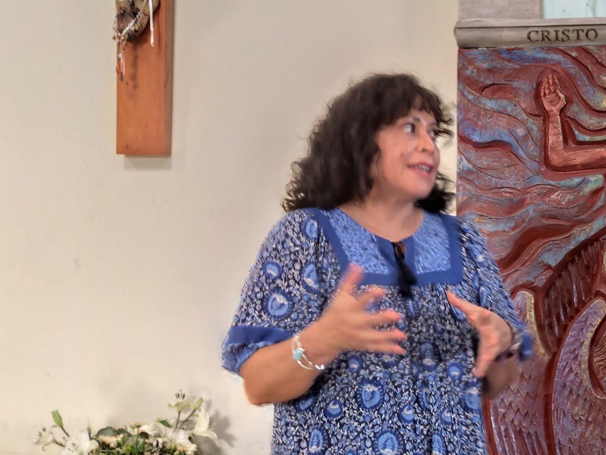 Destacan valor histórico de la panadería La Rosita en charla en León