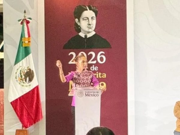 Defiende Sheinbaum ley de doble nacionalidad: ‘Ningún Presidente puede tener dos banderas’
