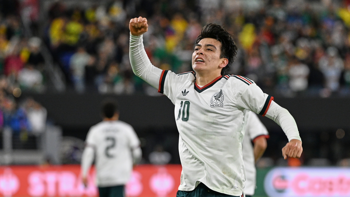 SelecciónMexicanaGilbertoMora