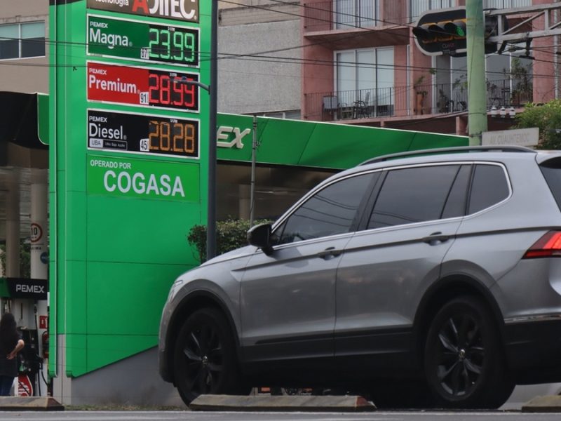 Subsidios a gasolina y diésel dejarían boquete fiscal de 226 mil millones de pesos