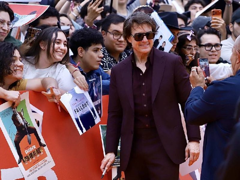 ‘México me ha dado mucho’: Tom Cruise se toma fotos durante promoción de ‘Digger’ junto a Iñárritu