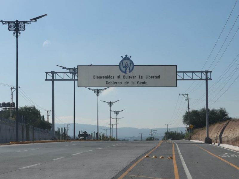 Bulevar La Libertad rebasa 11% costo original; licitan tramo a 101 millones por kilómetro