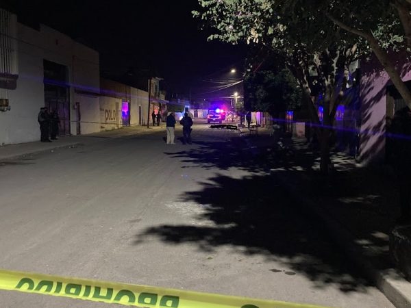 Dejan grave a hombre tras atacarlo a balazos en la colonia La Loma de Valle de Santiago