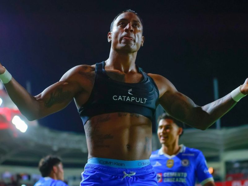 Exclusivo: Cruz Azul frena la salida de Willer Ditta ante el interés de River Plate