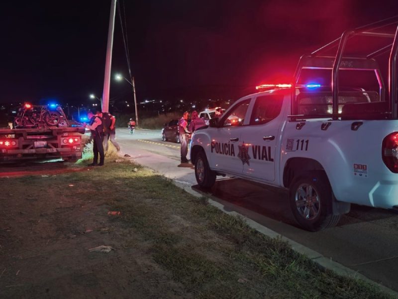 Reportan grave a adolescente tras caer de moto en el bulevar Balcones de Las Joyas
