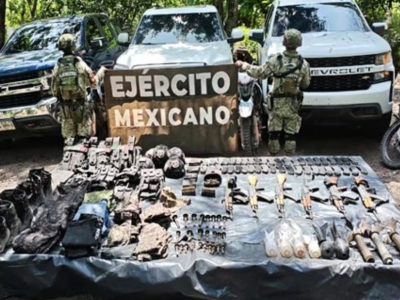 Aseguran armas, explosivos y vehículos en campamento de Zapopan, Jalisco
