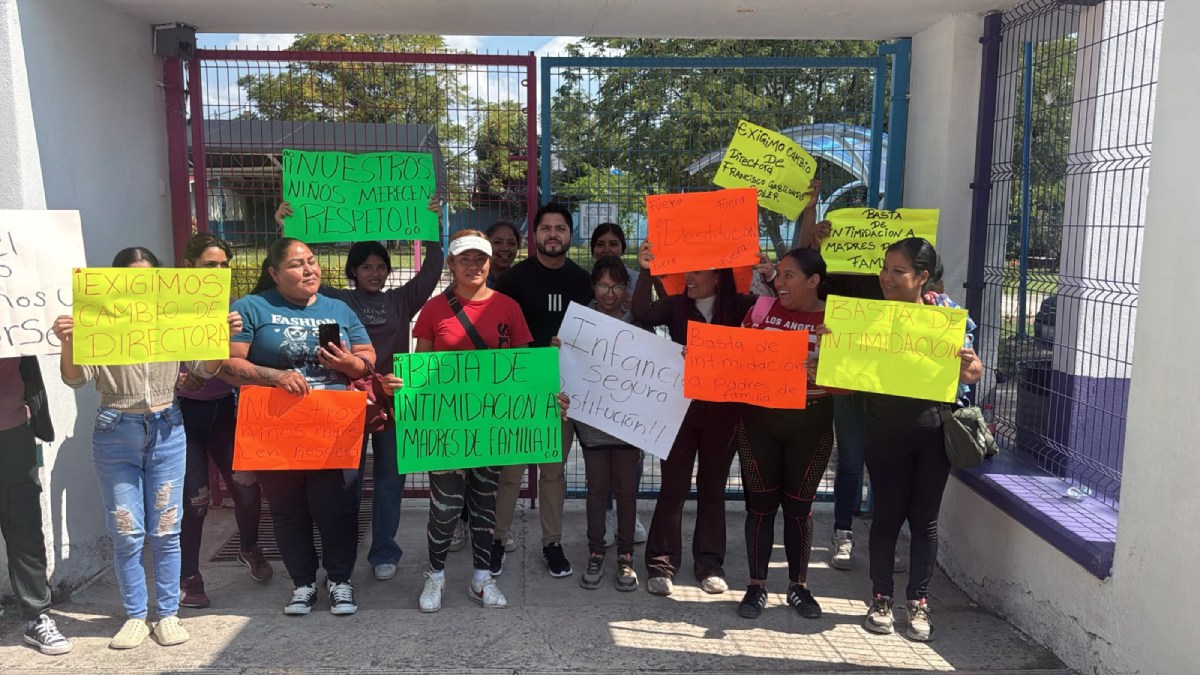 exigen destitución de directora de kínder en Purísima
