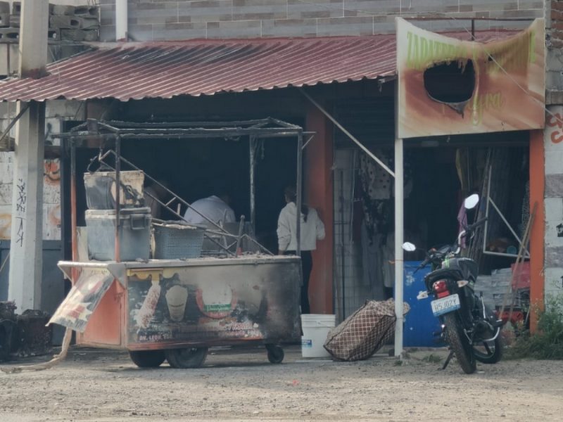 Flamazo por fuga de gas en puesto de elotes deja a joven lesionado en León
