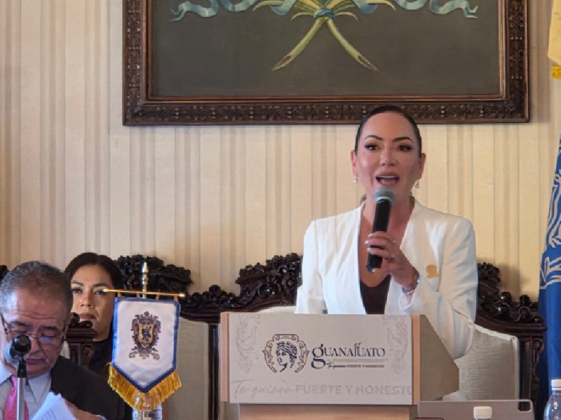 Samantha Smith rinde Segundo Informe en Guanajuato capital entre posturas divididas en el Cabildo