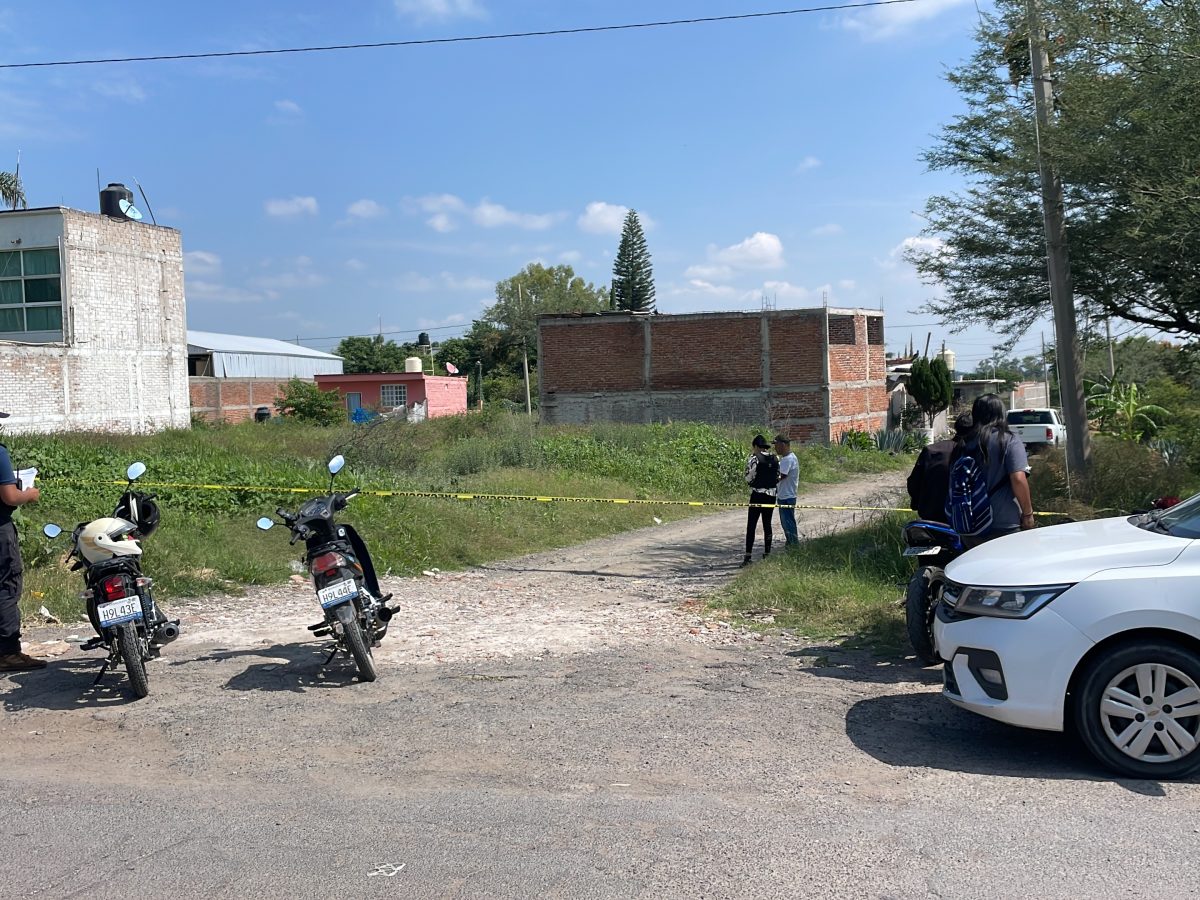 Hallan hombre muerto en camino de la comunidad San Isidro de Ayala, Huanímaro