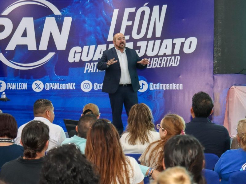 Rinde diputado Espadas segundo informe; destaca iniciativas de agua y movilidad