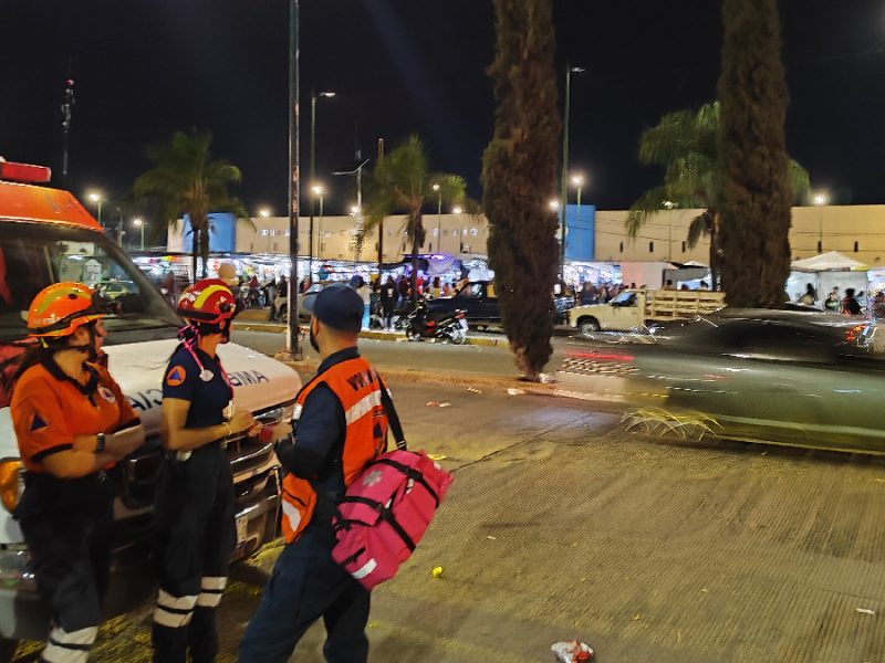 Pánico en desfile de Monstruos y Botargas en Irapuato: Confunden motos con disparos