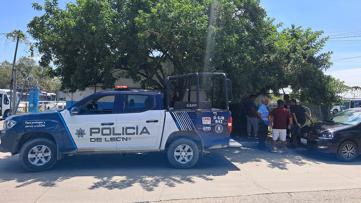 León Uber bloqueo ruta X36