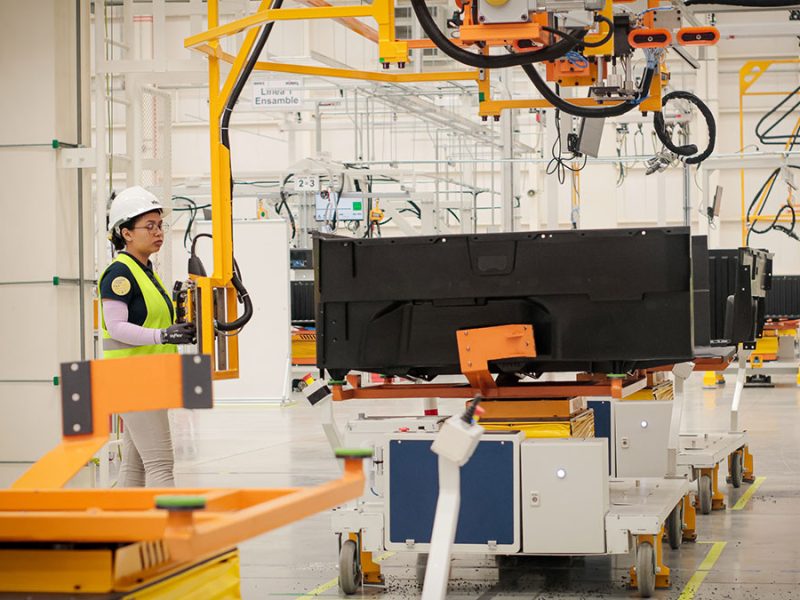 Llega inversión de 100 mdd a Guanajuato; Vuteq abre segunda planta en Apaseo el Grande