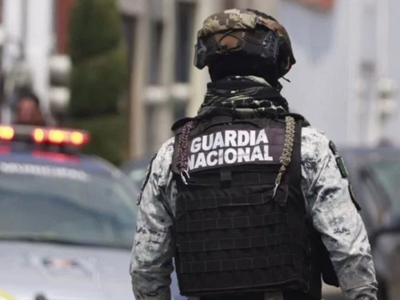 Asesinan a balazos a un agente federal y a otro hombre en hotel