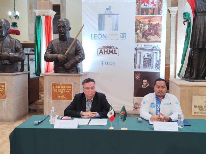 José Vidaurri analiza testimonios e historia de la toma de la Alhóndiga en León