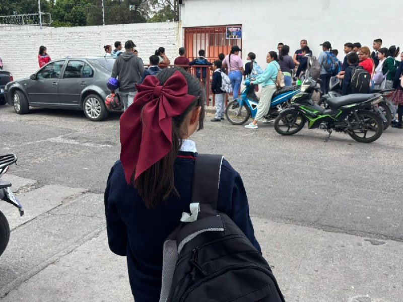 Anuncia Mario Delgado regulación nacional sobre celulares en escuelas de nivel básico