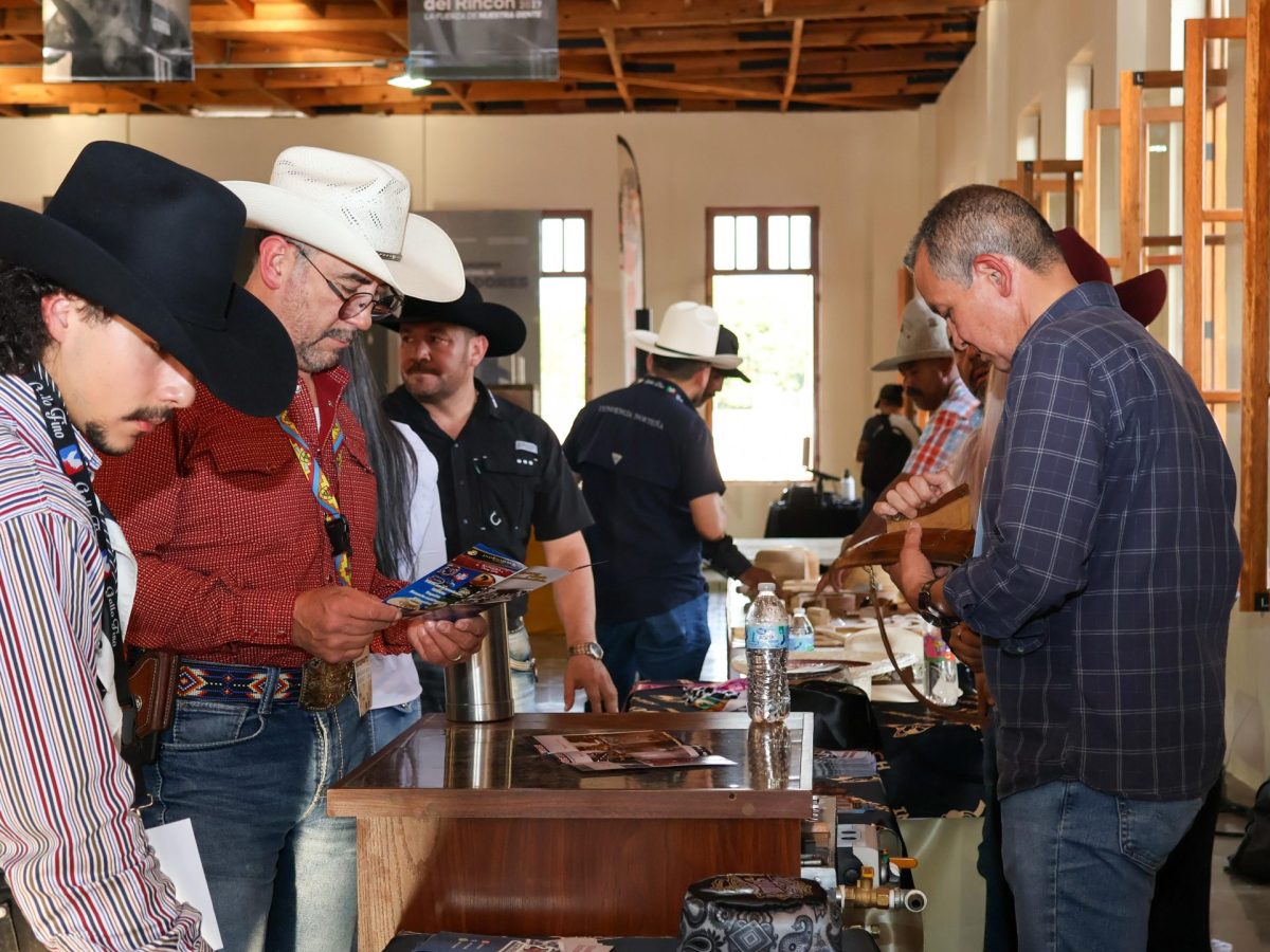 Reúnen a expertos de México y EU en Congreso de Hormadores en San Pancho