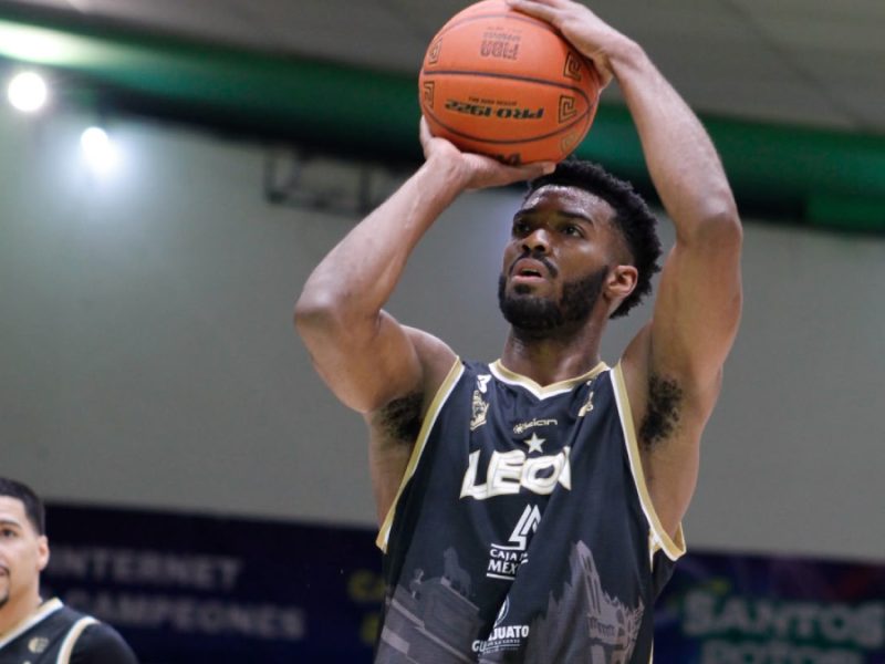 Abejas de León vence a Santos del Potosí y está en semifinales de zona de la LNBP
