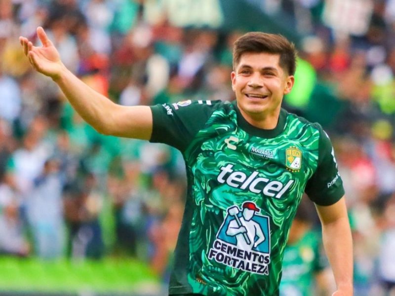 ¡Con sabor a Liguilla! El ‘Plátano’ encendió el Nou Camp, pero Viñas arruinó la fiesta del León
