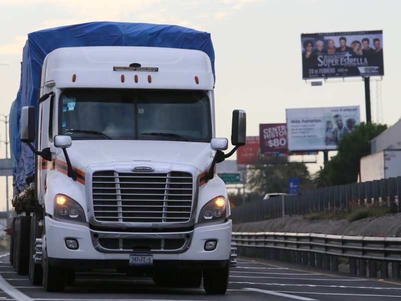 Segob abre diálogo con transportistas para evitar paro indefinido