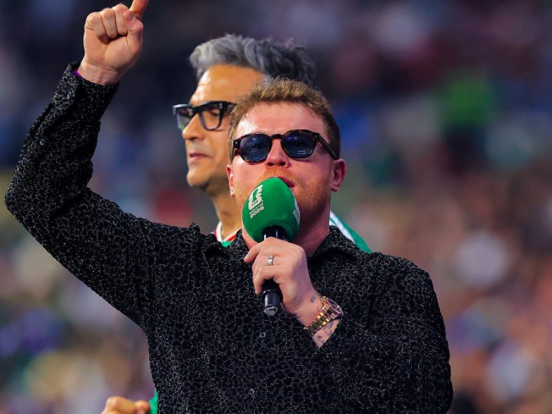 Canelo Álvarez se visualiza teniendo su última pelea en el Estadio Azteca