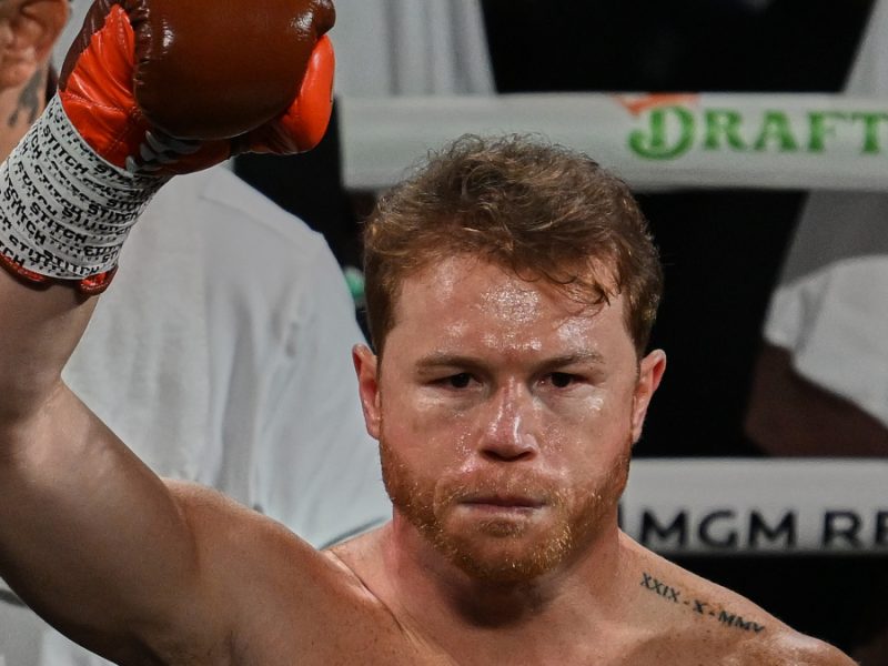 Jake Paul asegura que Canelo Álvarez pelea en Halloween para seguir “disfrazado de alguien que me tiene miedo”