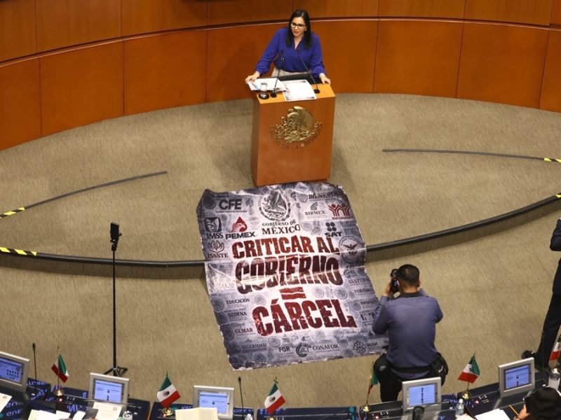 ‘Ley Antimemes’: Quién podría enfrentar hasta 5 años de cárcel y multas de más de un millón