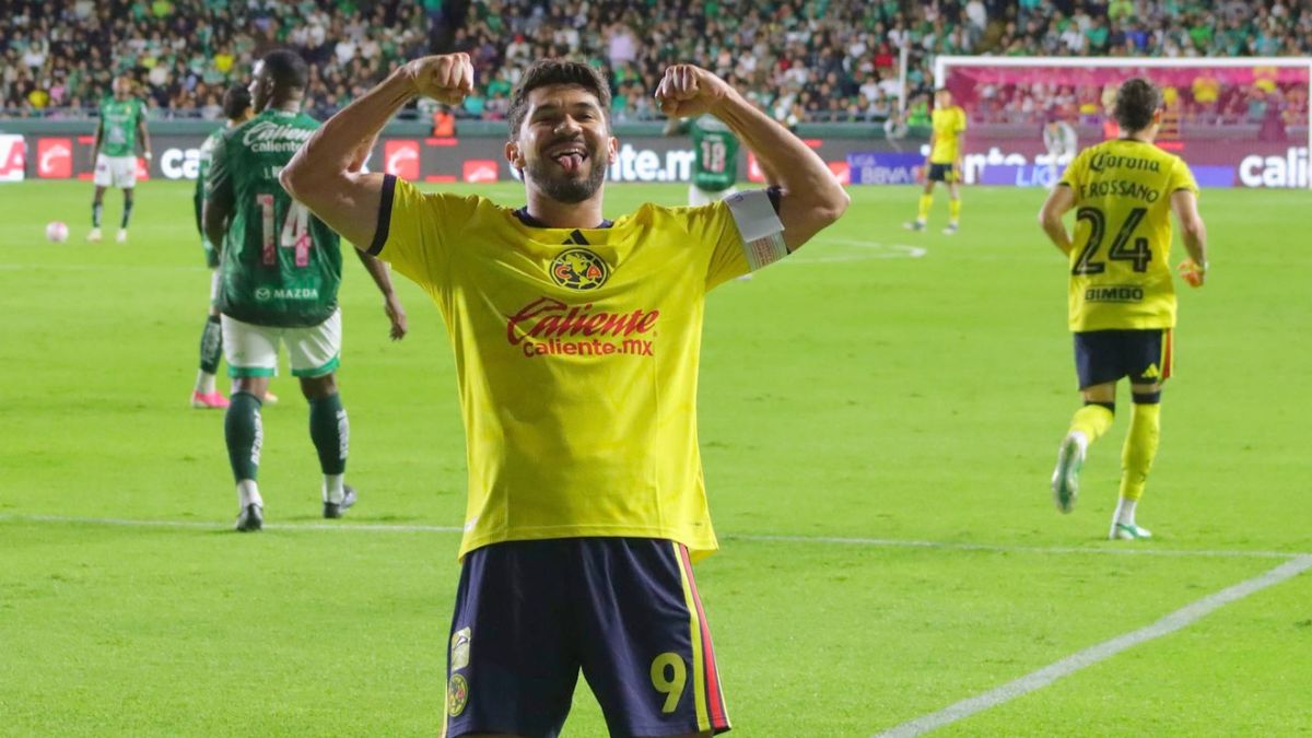 Henry Martín celebra en el León Vs América. Mary Ochoa.