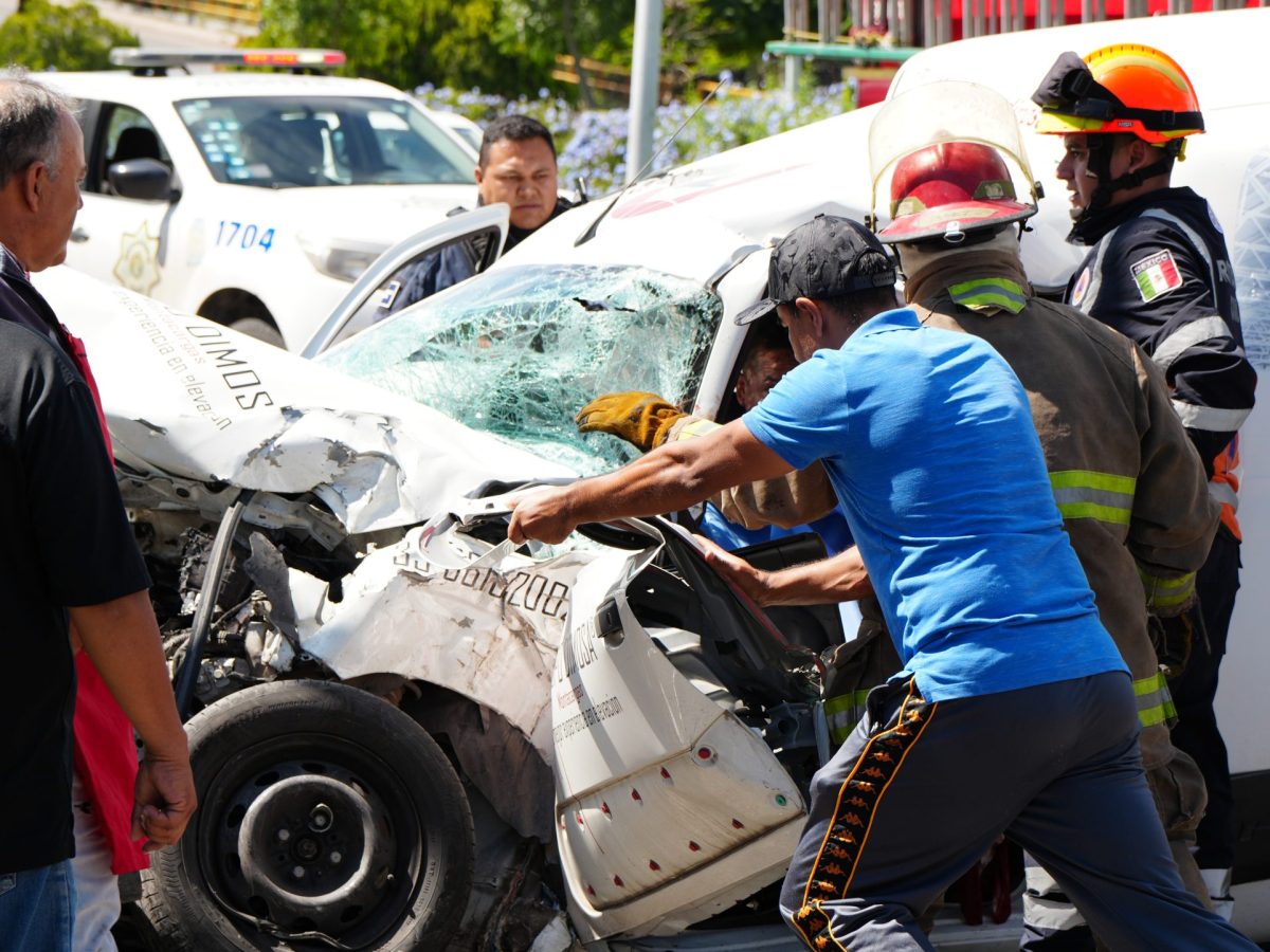 Brutal choque en Irapuato deja 5 heridos en el bulevar Solidaridad